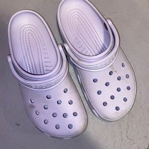 Lilac crocs W9
